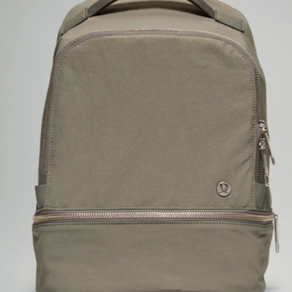lululemon athletica Handbags - Lululemon City Adventurer 17L Backpack